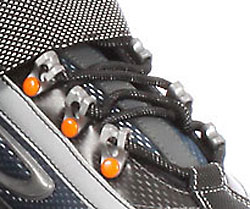 Test Schlittschuhe Ösen