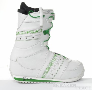 Atomic Kush Snowboard Boots weiss